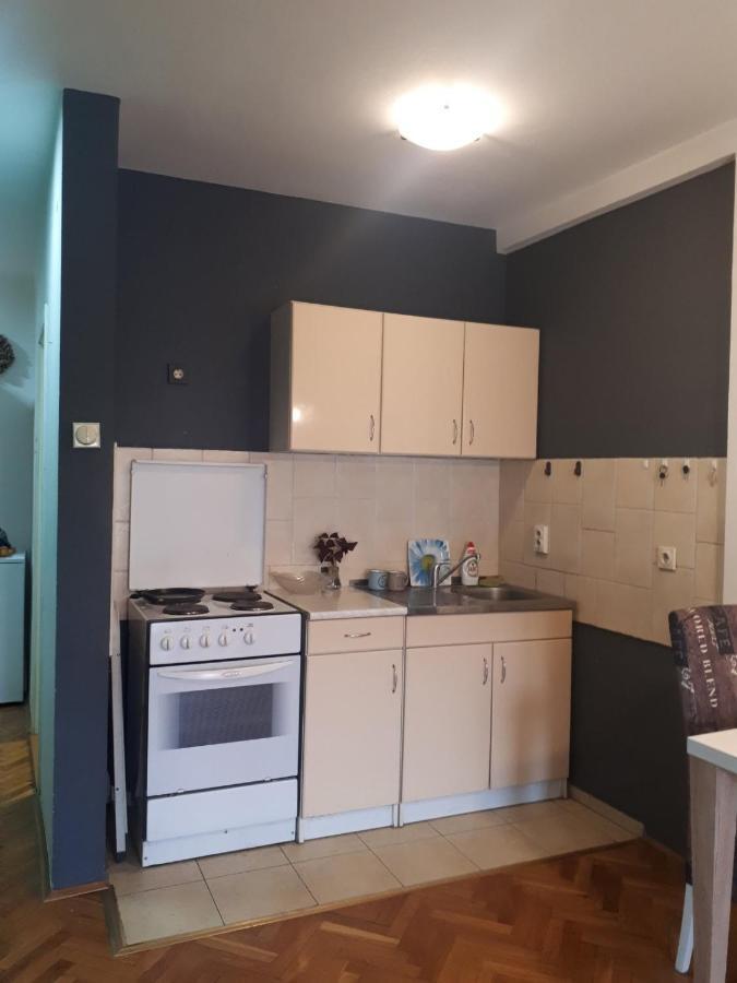 Garden Apartmanz Novi Sad Exterior foto